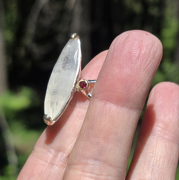 Moonstone 14k & garnet sterling ring sz9 - Picture 7 of 12